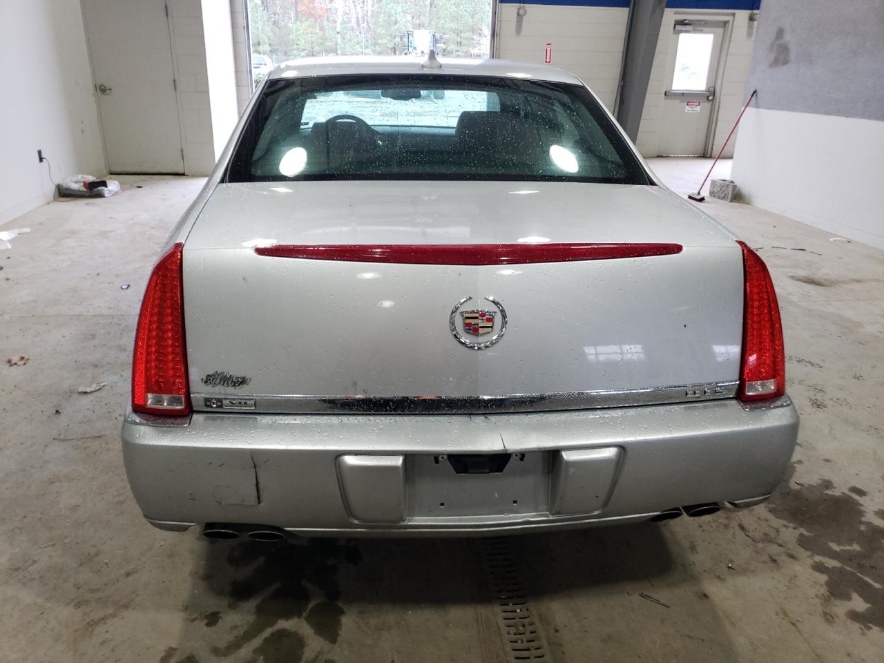 2010 Cadillac Dts VIN: 1G6KA5EY4AU124190 Lot: 81116574