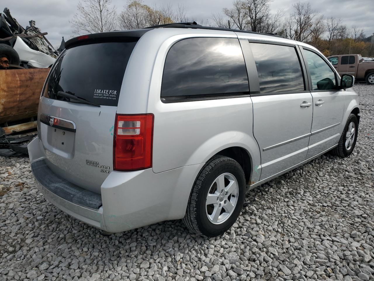 2010 Dodge Caravan - Image 3