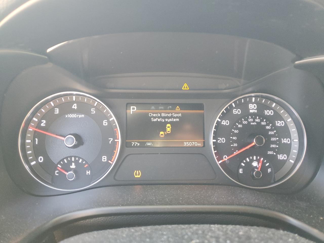 2022 Kia Forte - Image 9