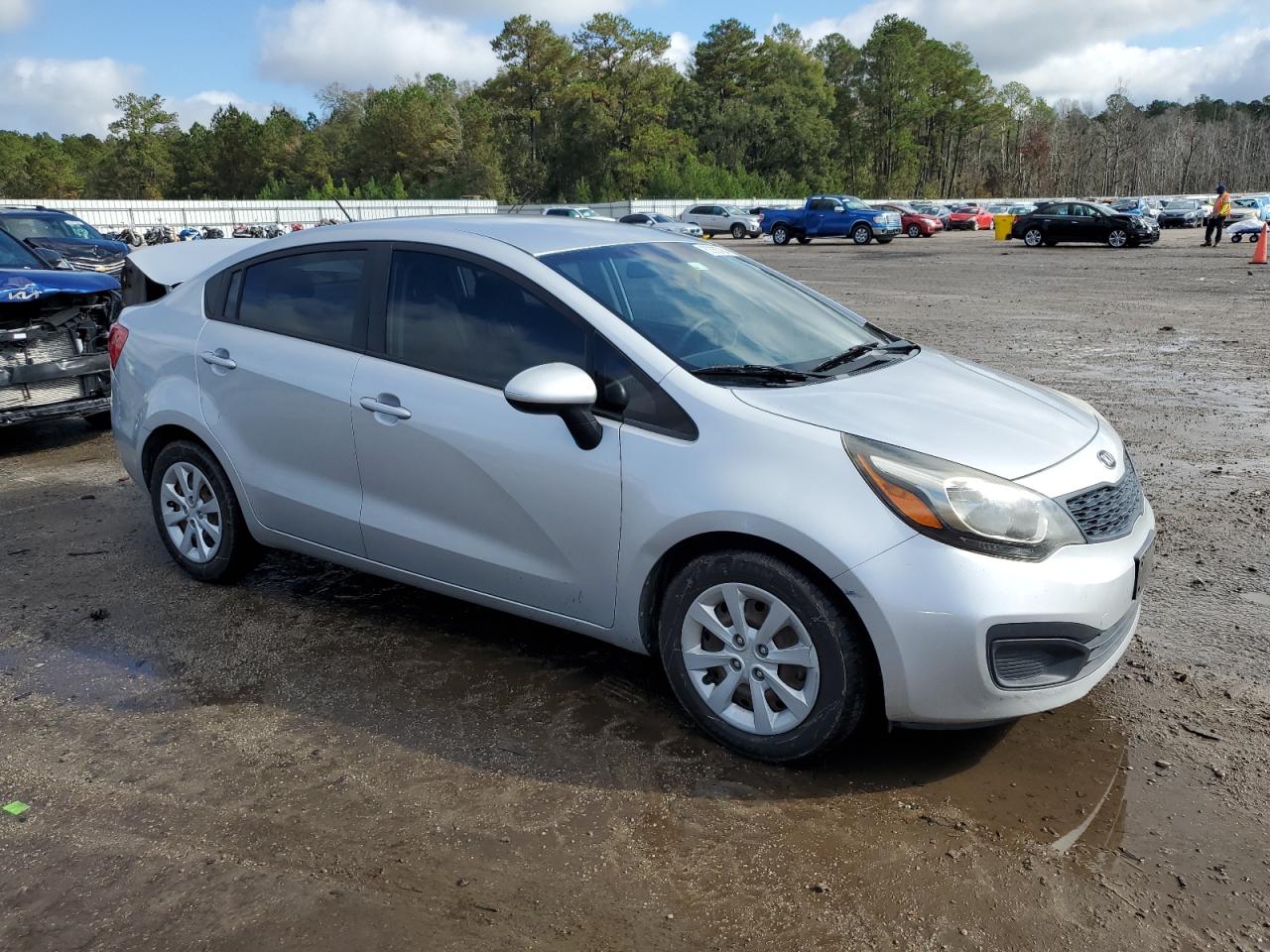 2013 Kia Rio - Image 4