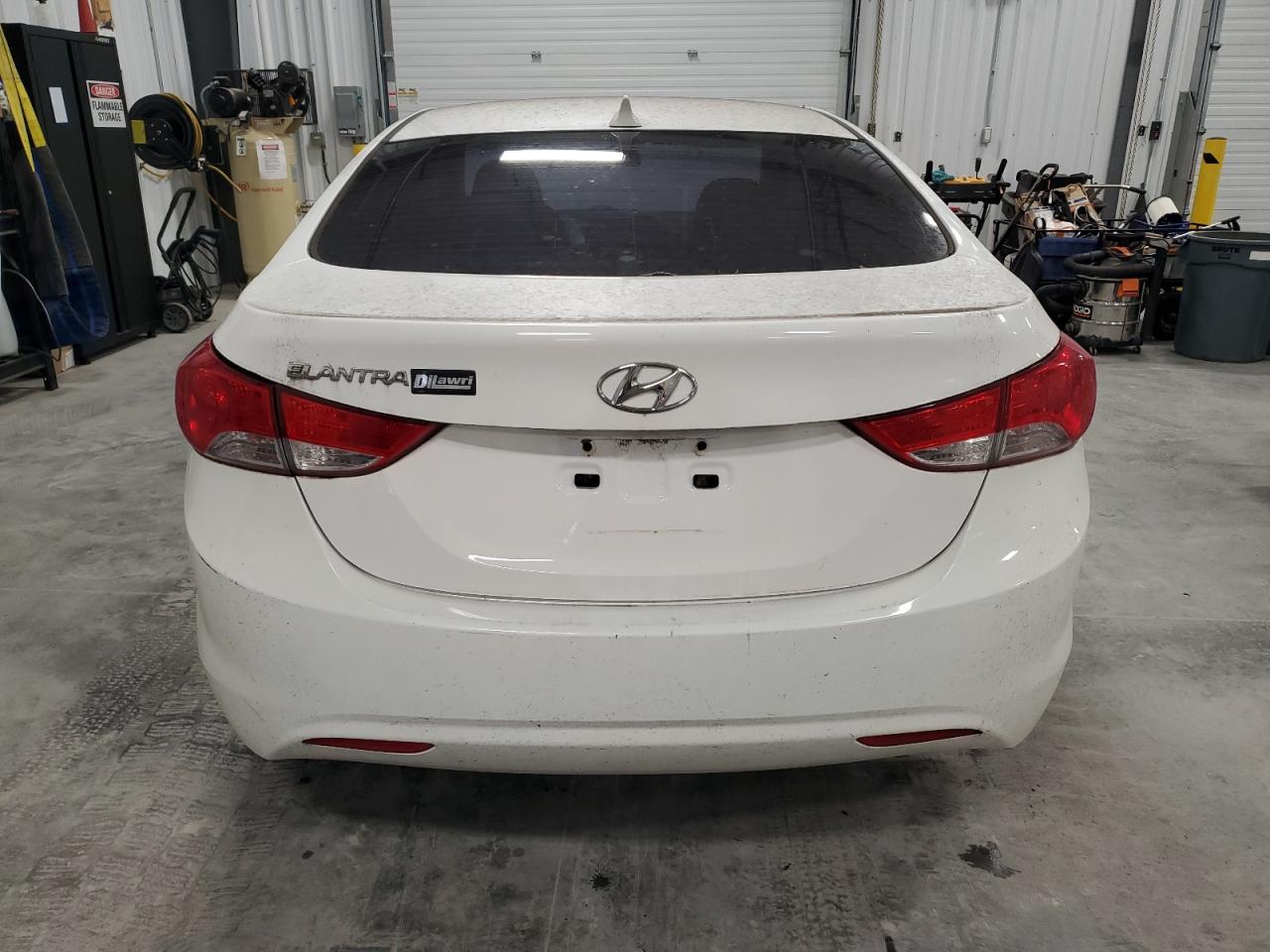 2013 Hyundai Elantra Gls VIN: 5NPDH4AE0DH304529 Lot: 82232564