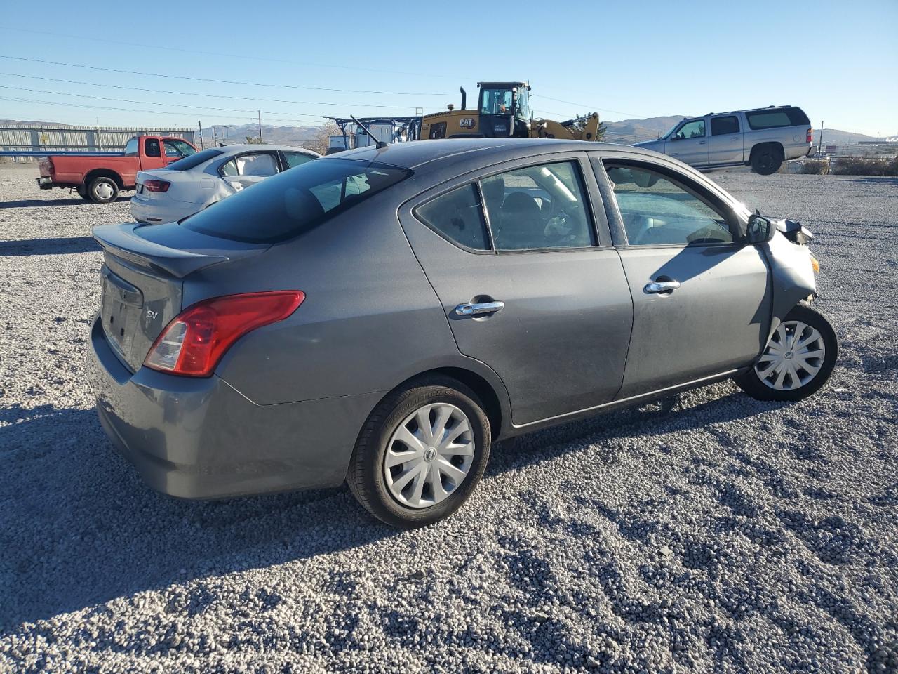 VIN 3N1CN7AP2KL839627 2019 NISSAN VERSA no.3