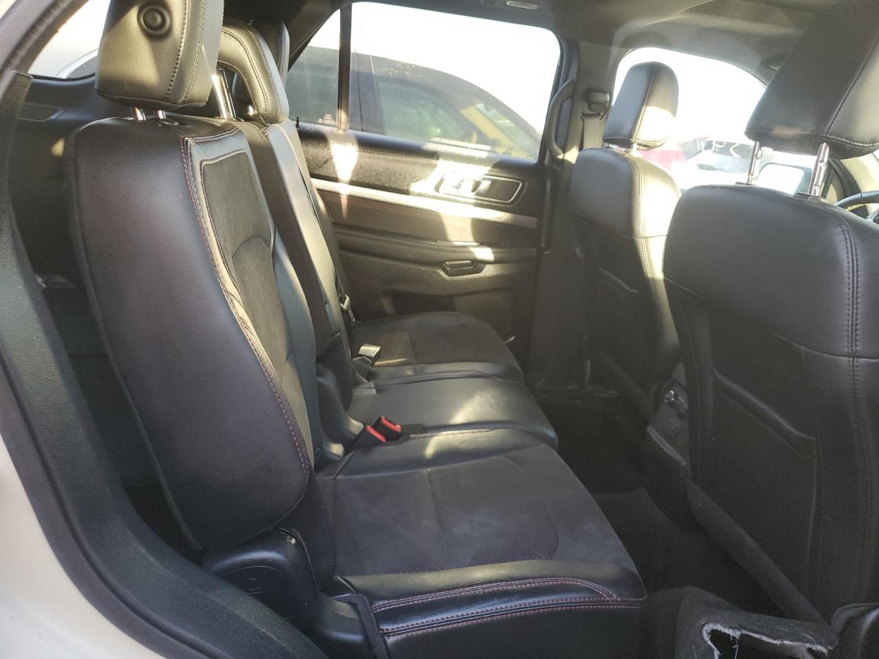 2018 Ford Explorer - Image 11