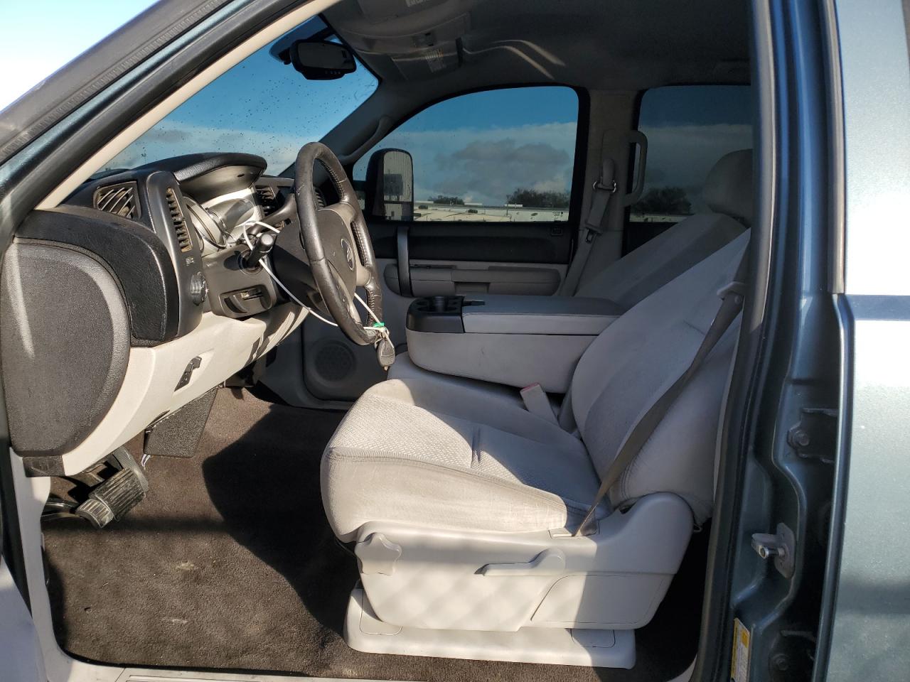 2008 Chevrolet Silverado - Image 7