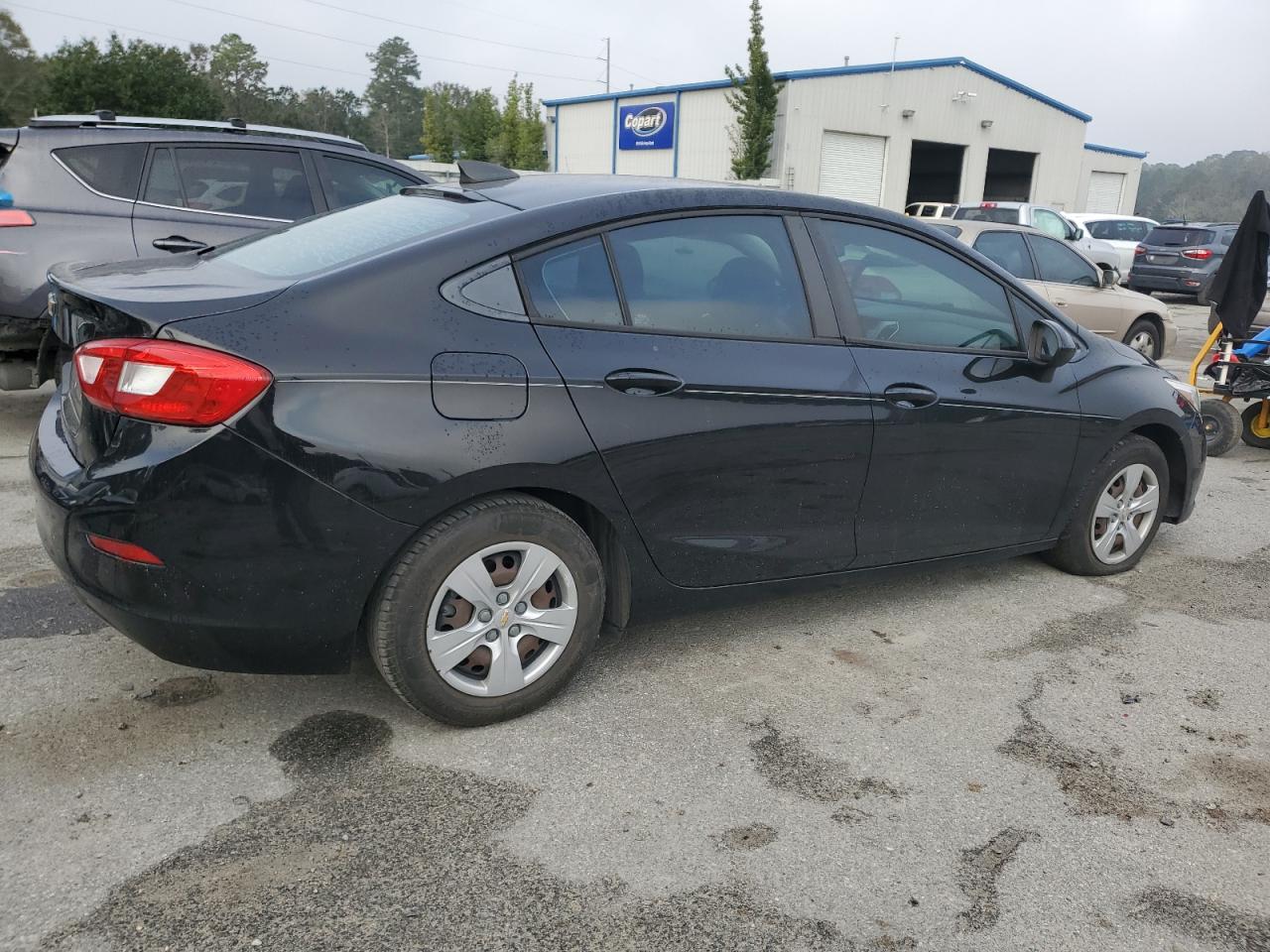 2017 Chevrolet Cruze - Image 3