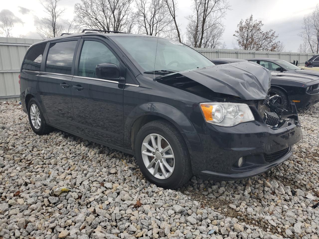 VIN 2C4RDGCG1LR189703 2020 DODGE CARAVAN no.4