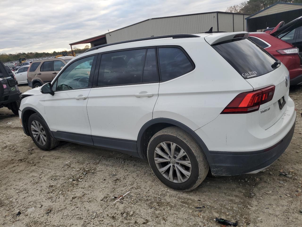 2020 Volkswagen Tiguan - Image 2