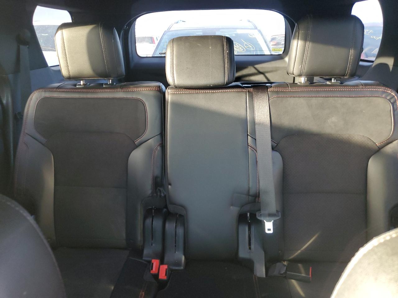 2018 Ford Explorer - Image 10