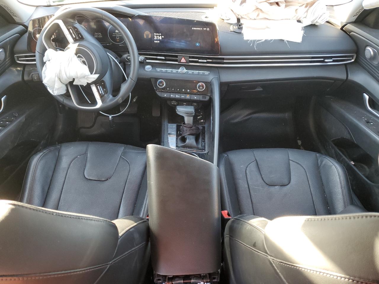 2023 Hyundai Elantra - Image 8