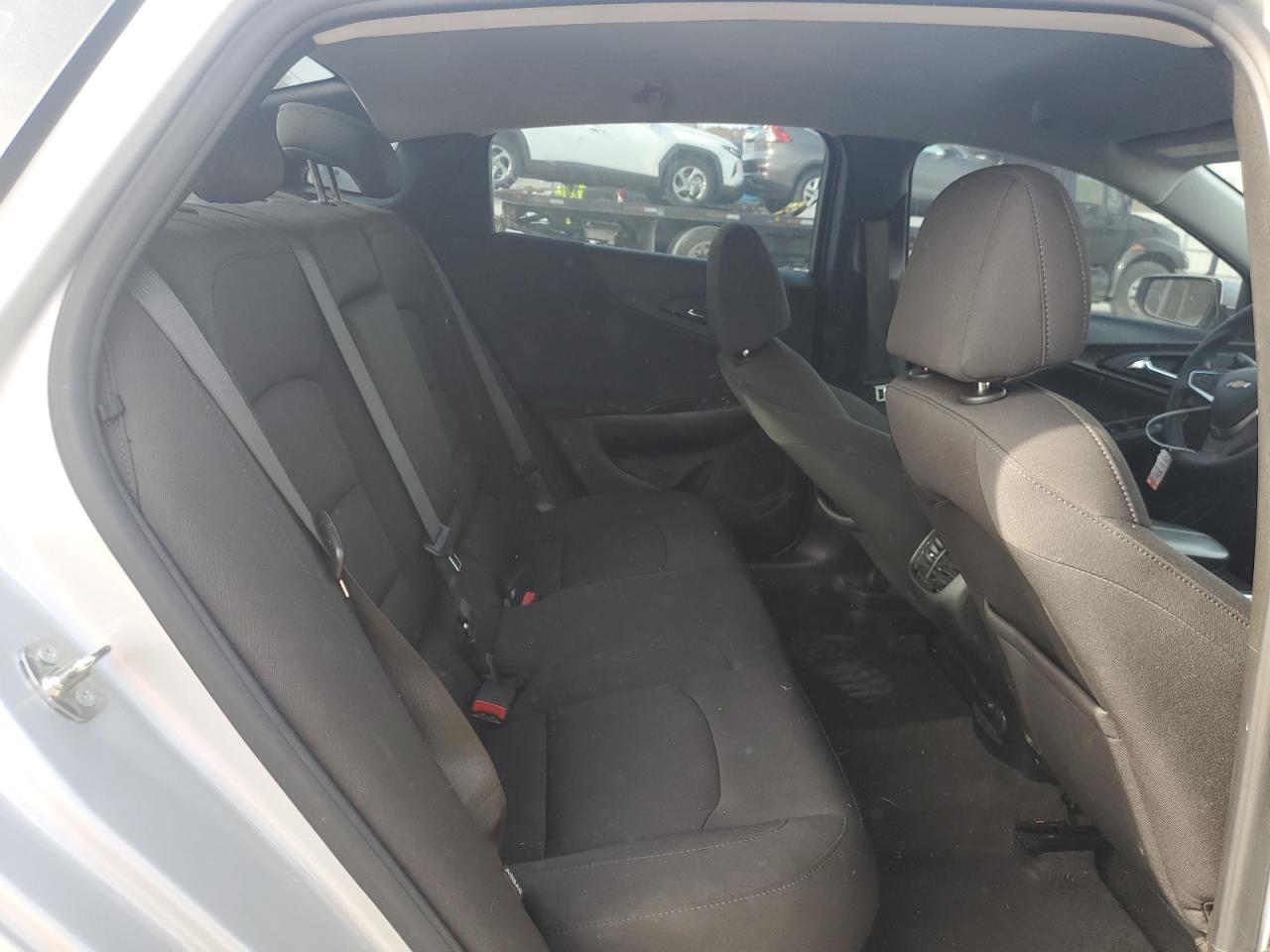 2020 Chevrolet Malibu - Image 10