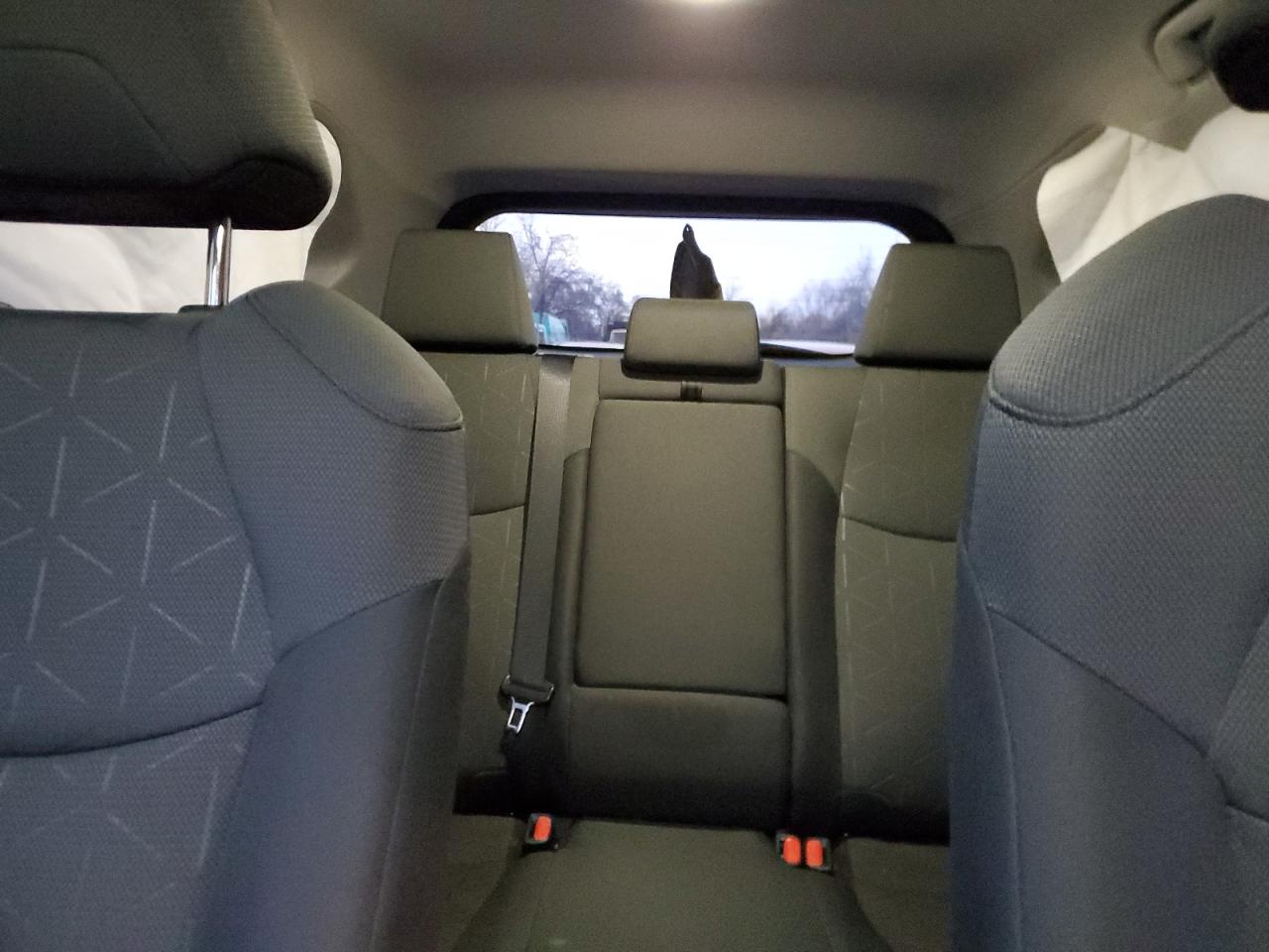 2022 Toyota RAV 4 - Image 10