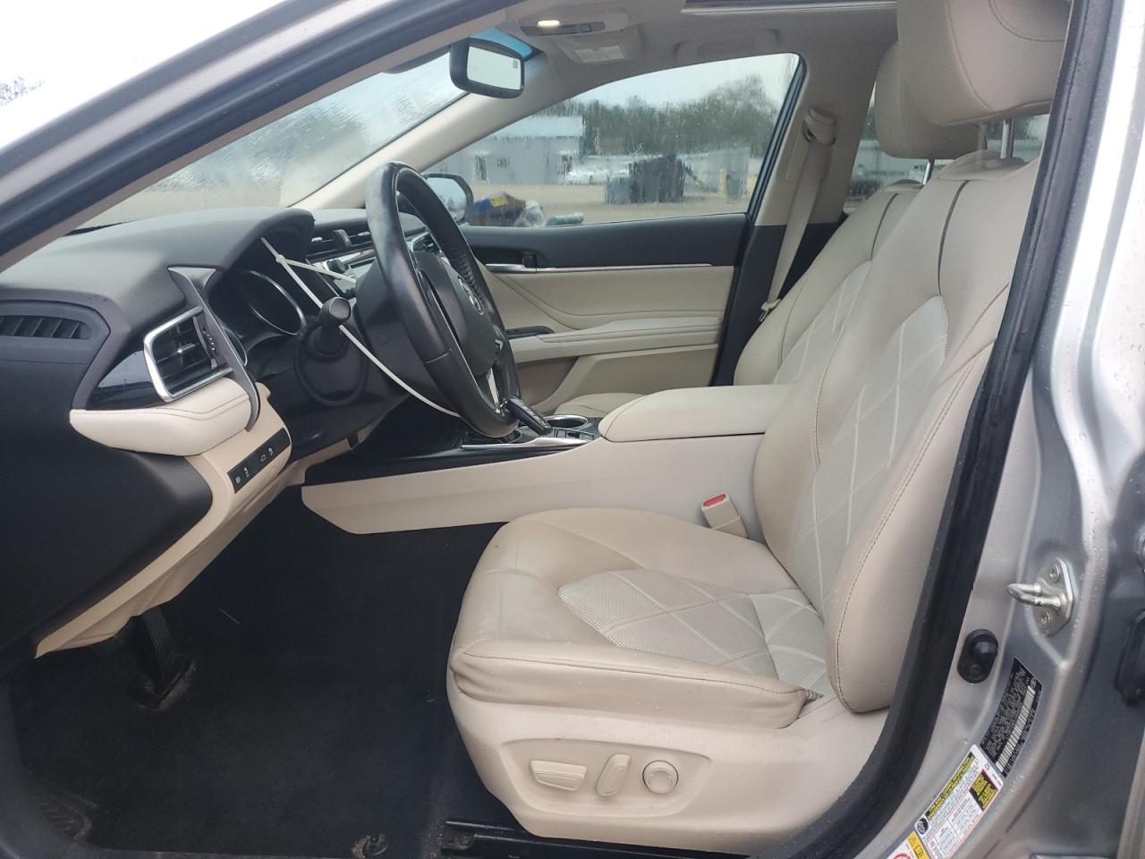 2018 Toyota Camry - Image 7