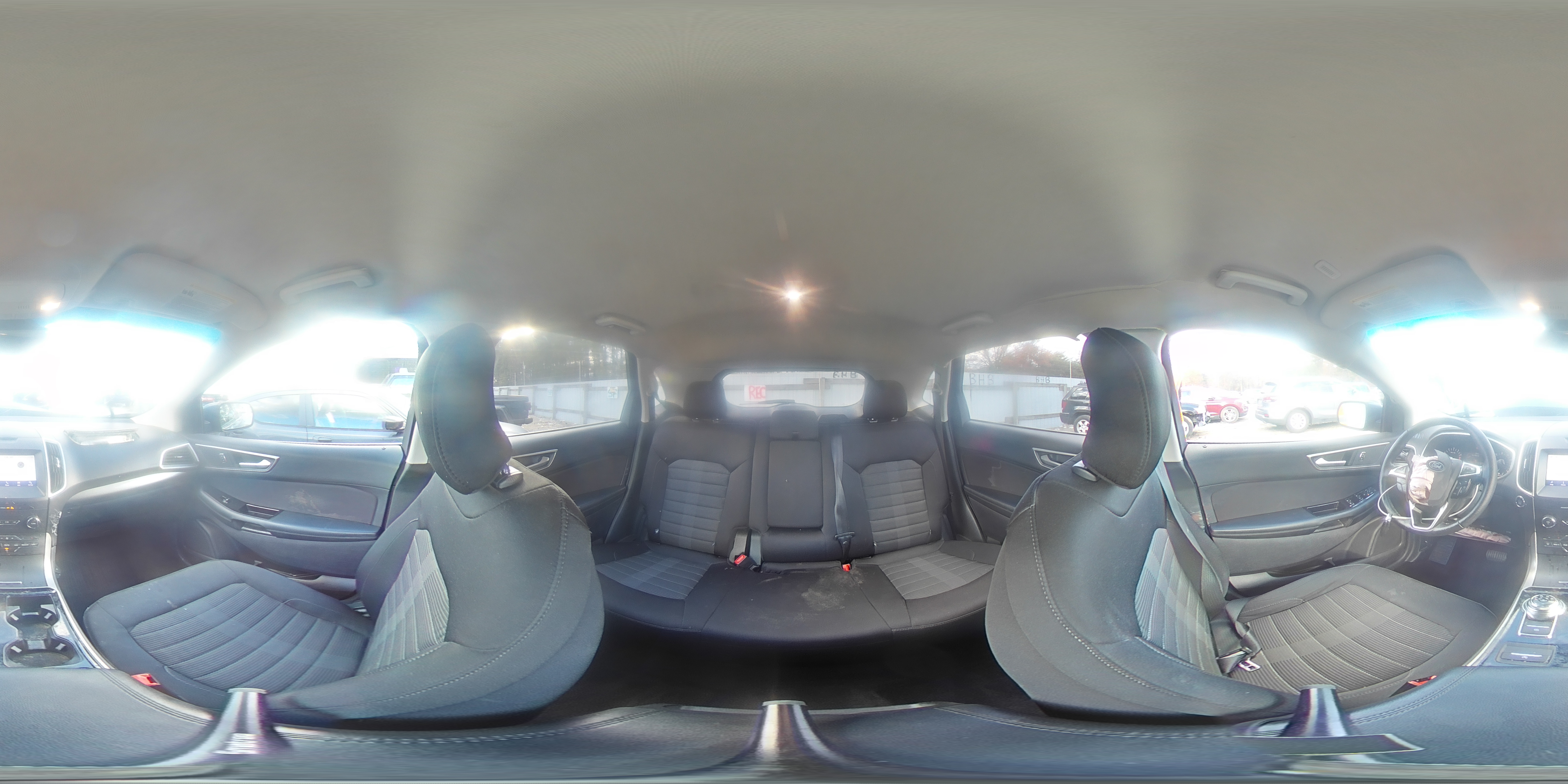 2019 Ford Edge - Image 15