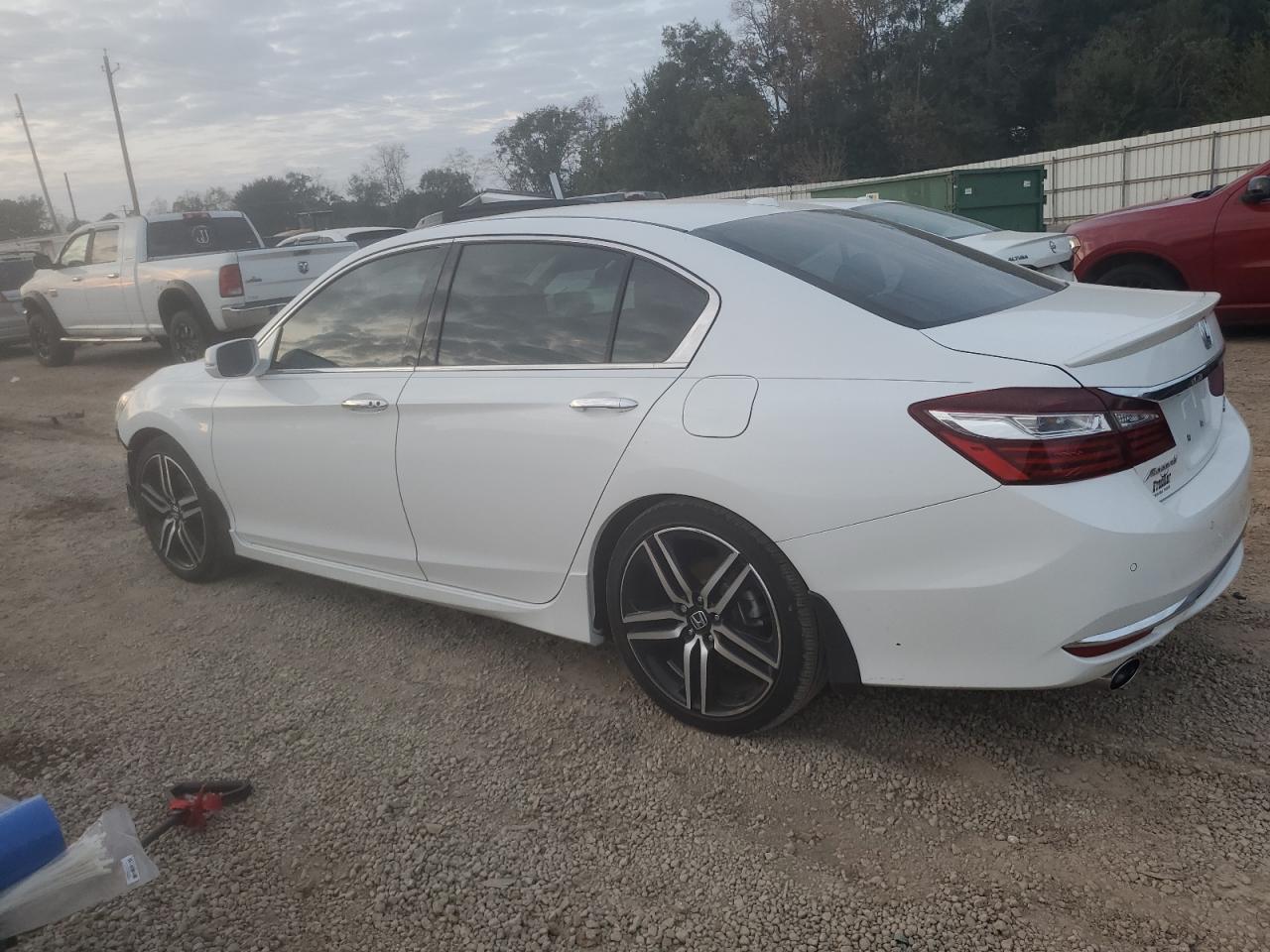 2016 Honda Accord - Image 2