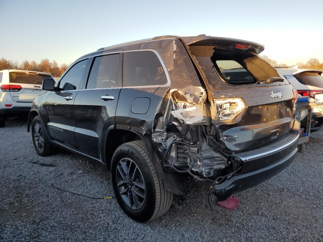 2019 Jeep Grand Cherokee - Image 2