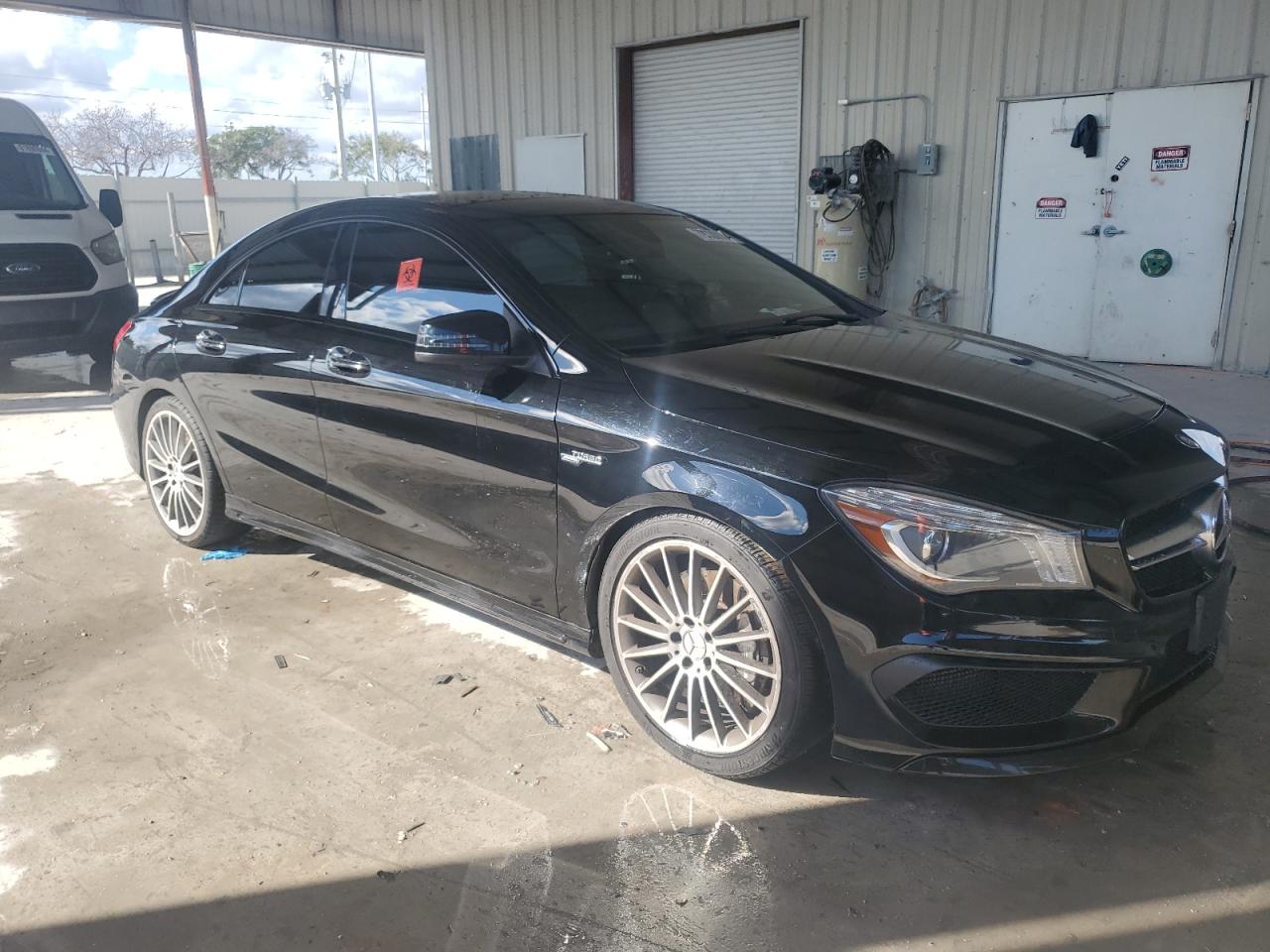 VIN WDDSJ5CB8FN218575 2015 MERCEDES-BENZ CLA-CLASS no.4