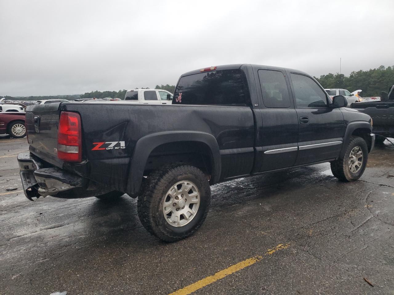 2005 GMC Sierra - Image 3