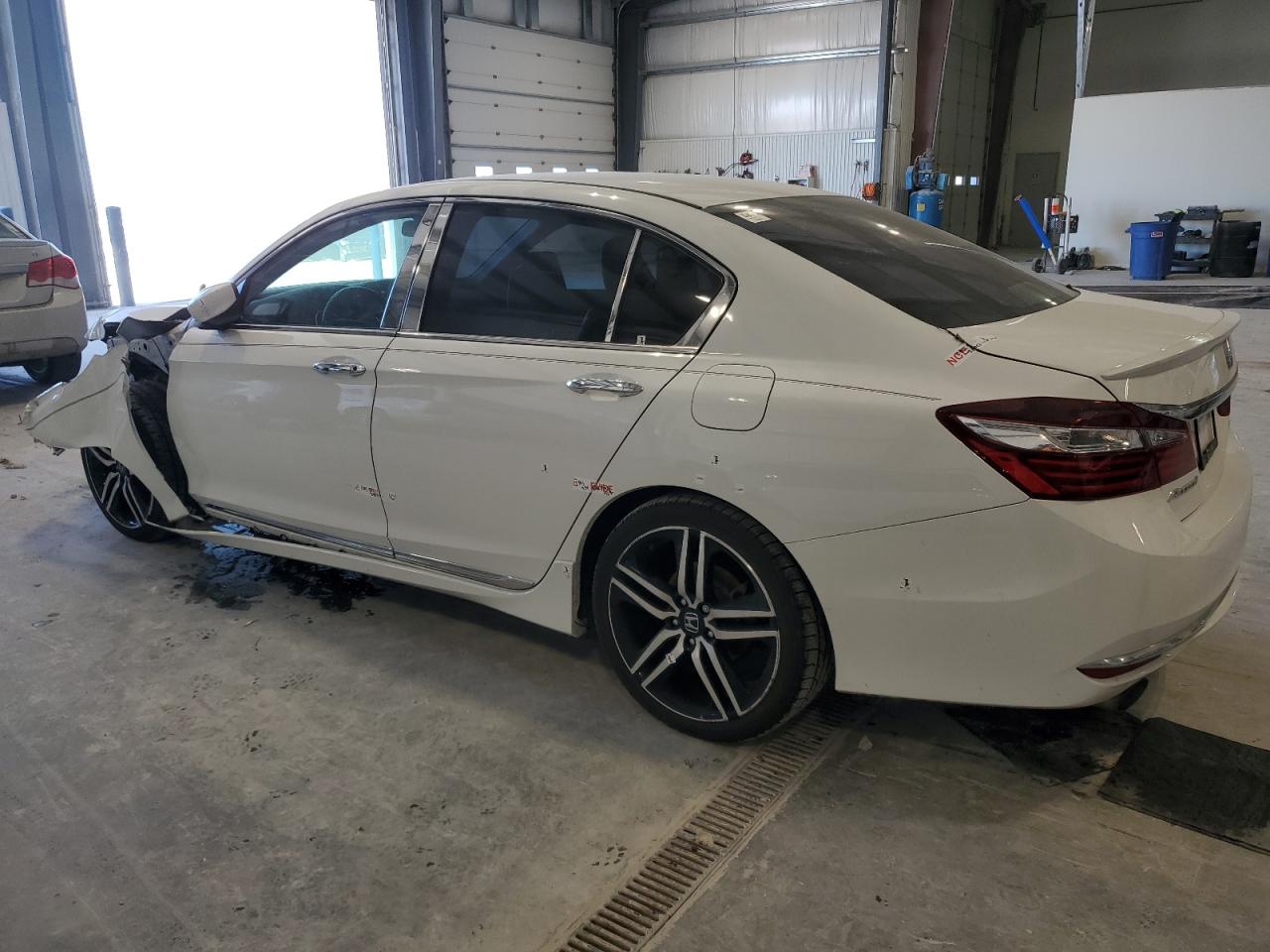 2016 Honda Accord - Image 2
