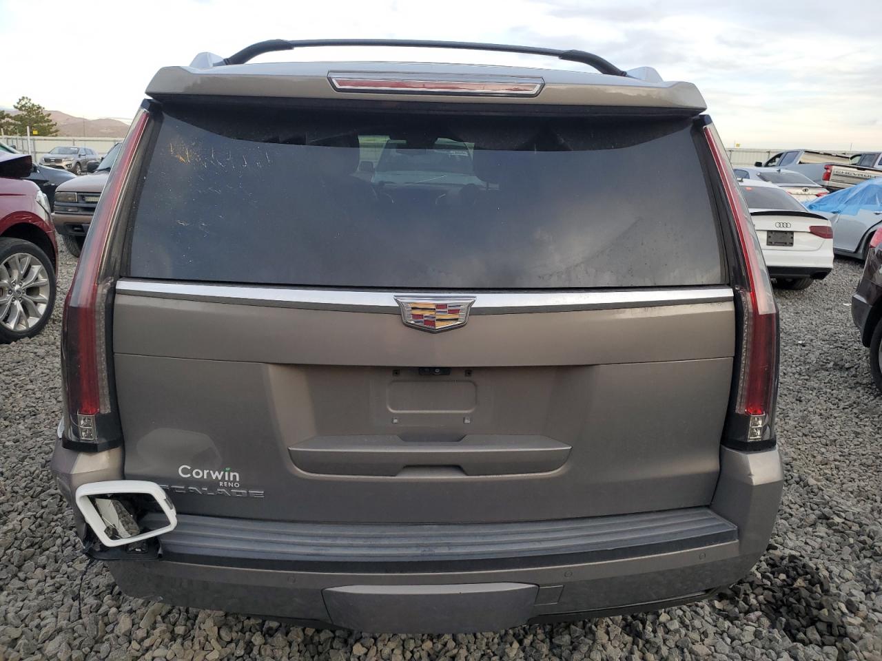 2017 Cadillac Escalade Platinum VIN: 1GYS4DKJ4HR187299 Lot: 79689394