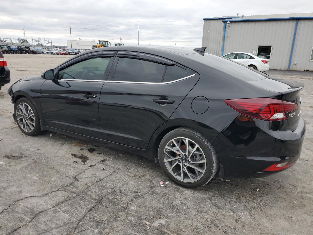 2020 Hyundai Elantra - Image 2