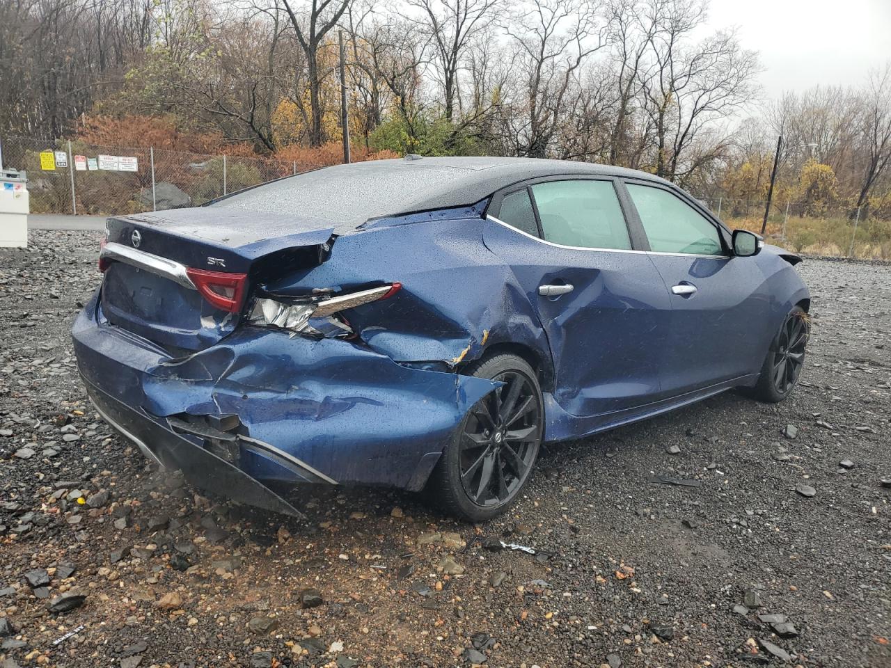 2017 Nissan Maxima - Image 3