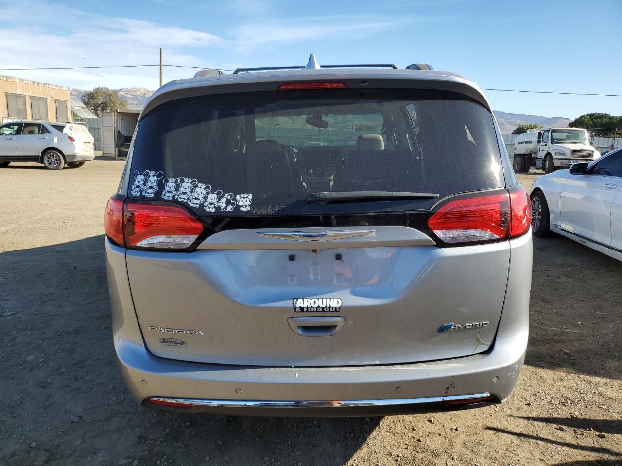 2017 Chrysler Pacifica - Image 6