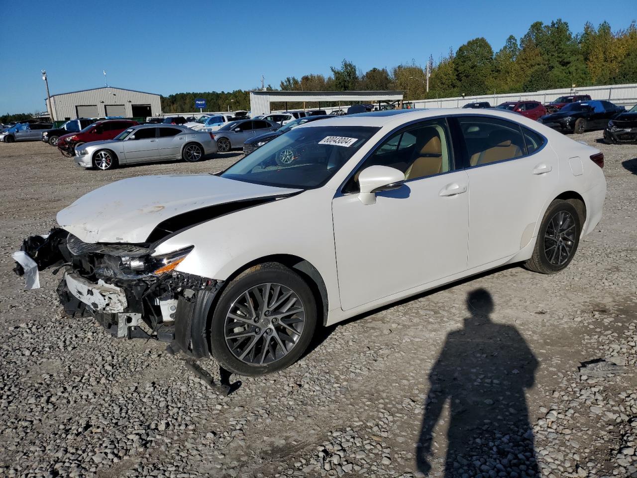 2016 Lexus ES - Image 1