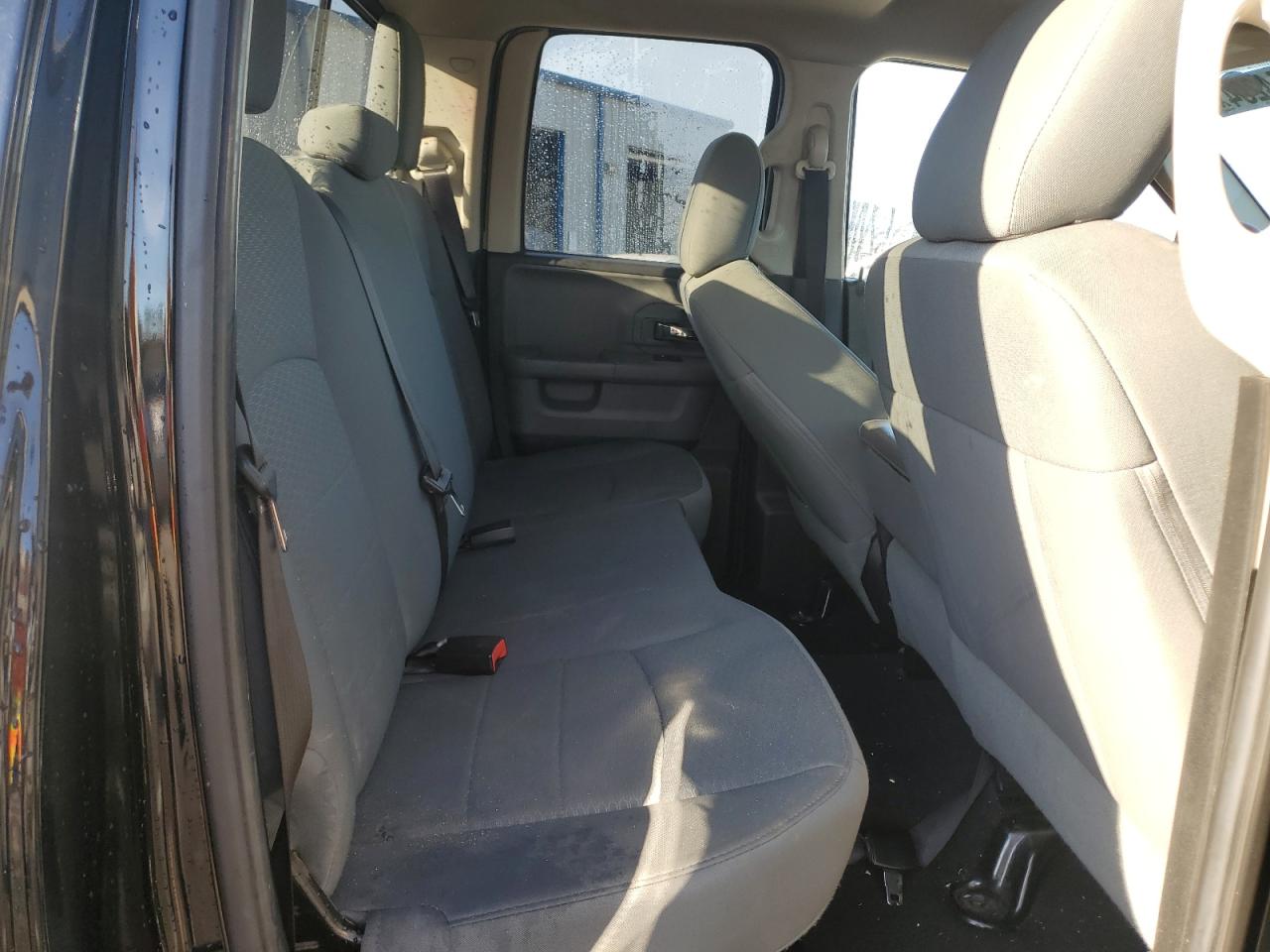 2014 RAM 1500 - Image 10
