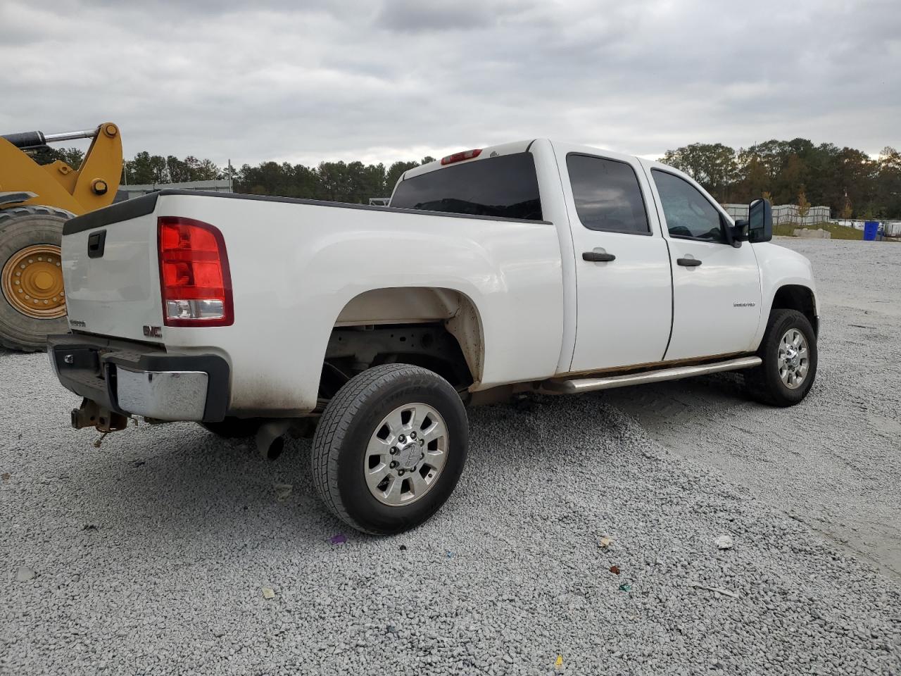 2011 GMC Sierra - Image 3