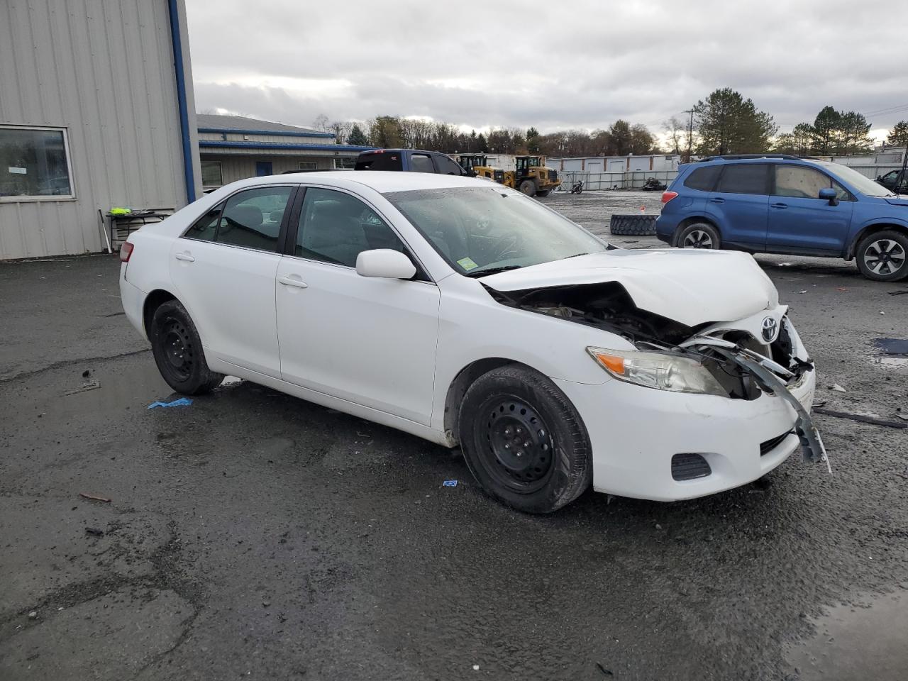 2010 Toyota Camry - Image 4