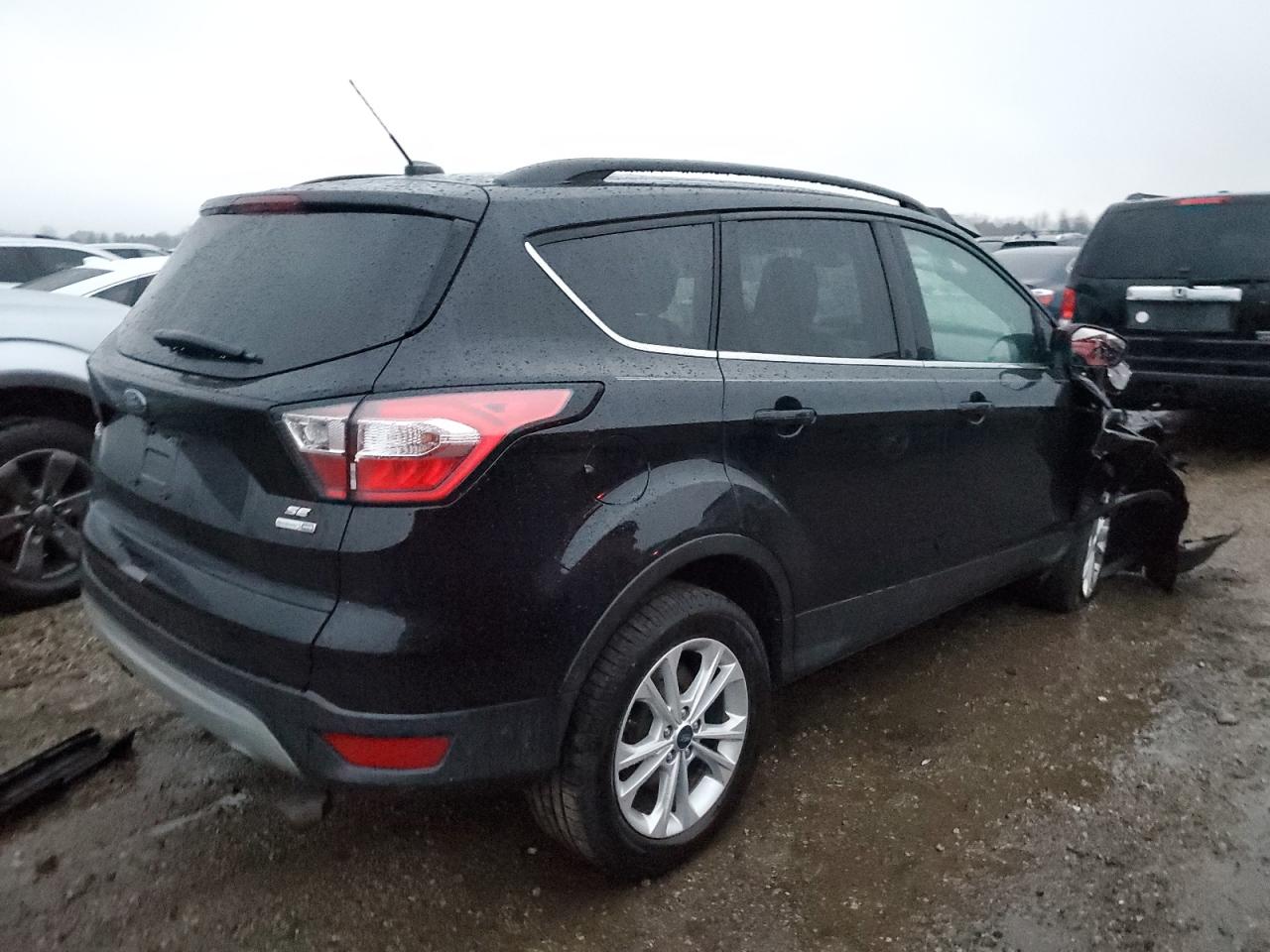 VIN 1FMCU9GD9JUD16260 2018 FORD ESCAPE no.3