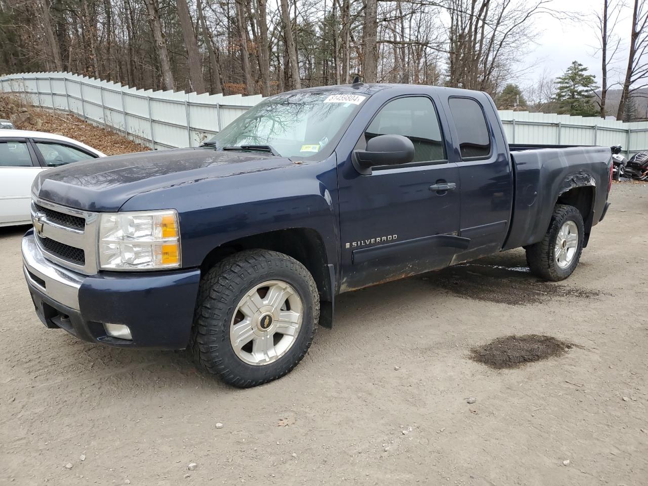 2009 Chevrolet Silverado - Image 1