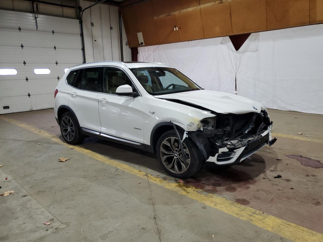 VIN 5UXWX9C54F0D46774 2015 BMW X3 no.4