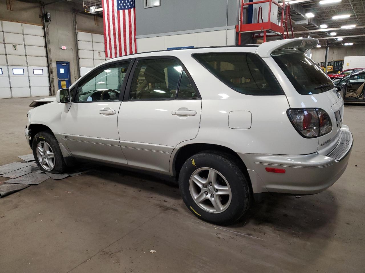 2002 Lexus RX - Image 2