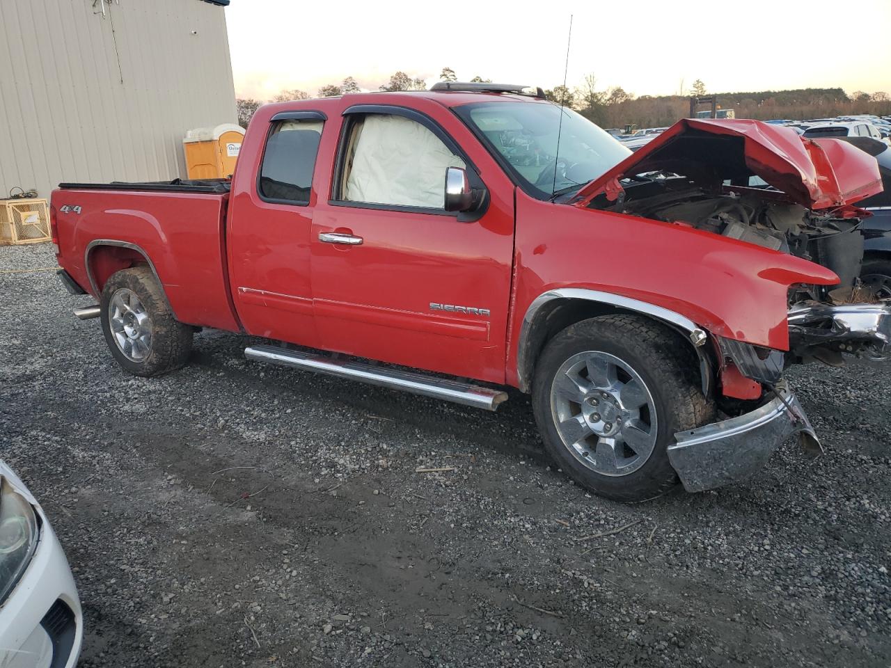 2010 GMC Sierra - Image 4