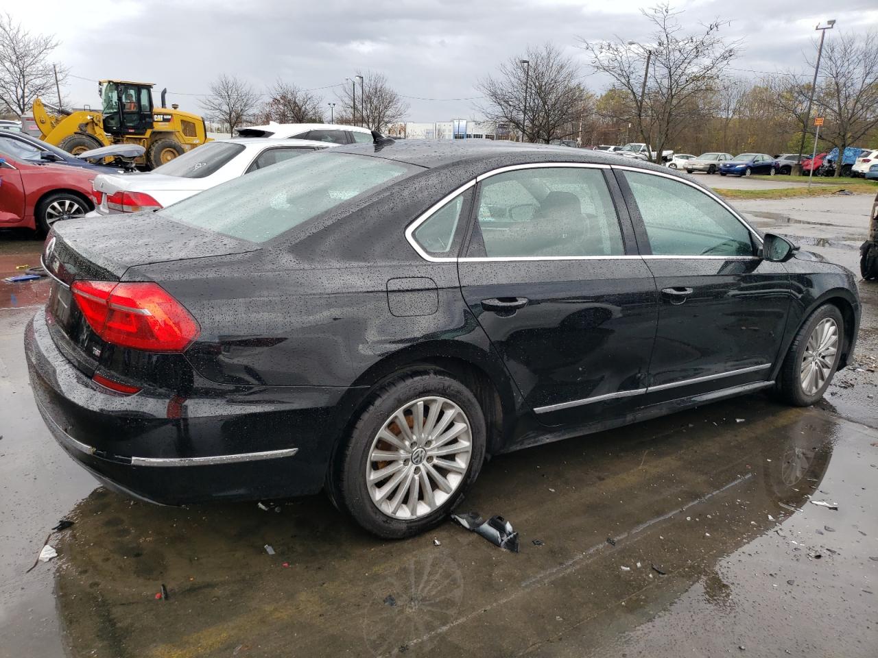 2016 Volkswagen Passat - Image 3