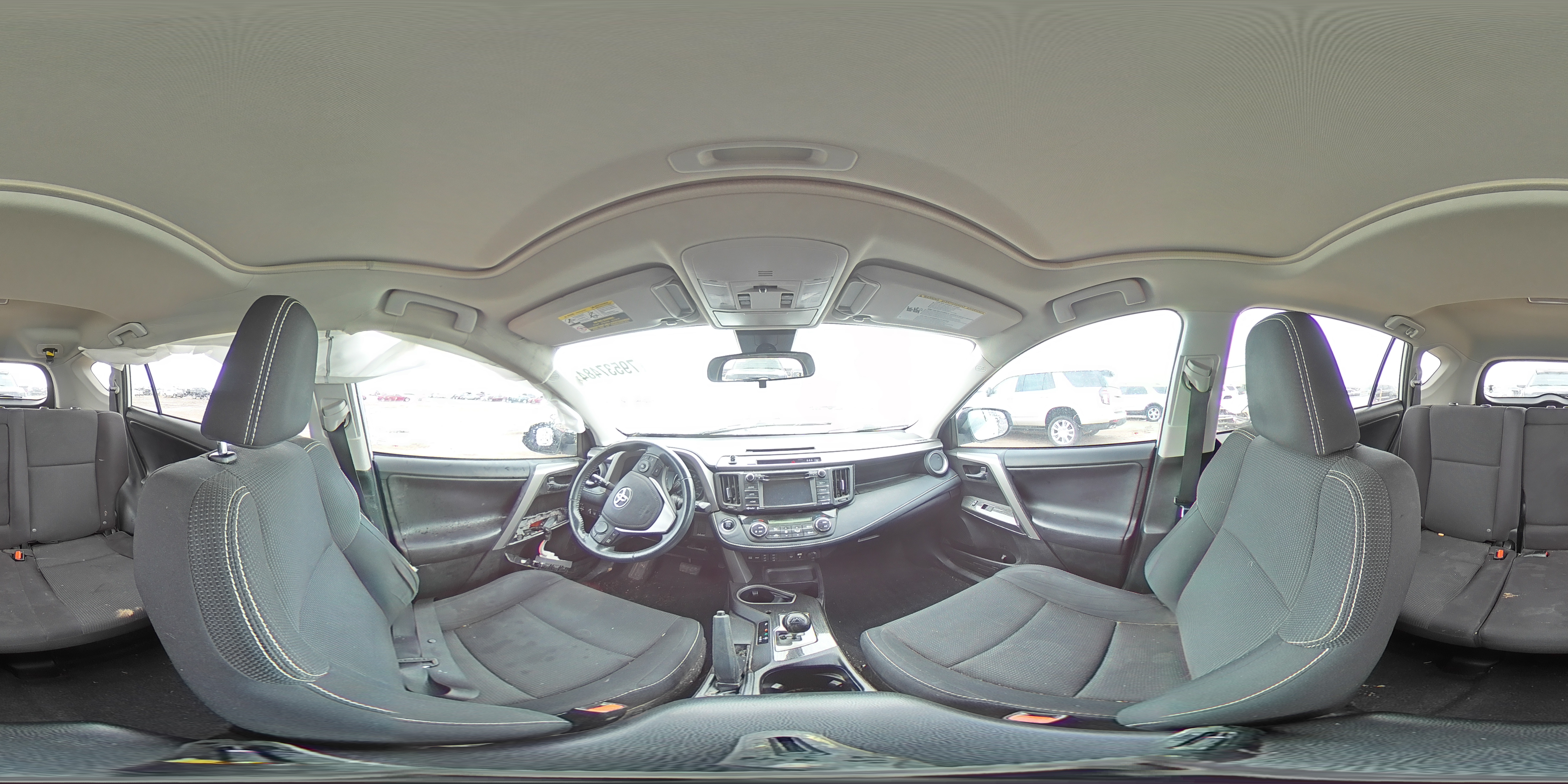 2018 Toyota RAV 4 - Image 14