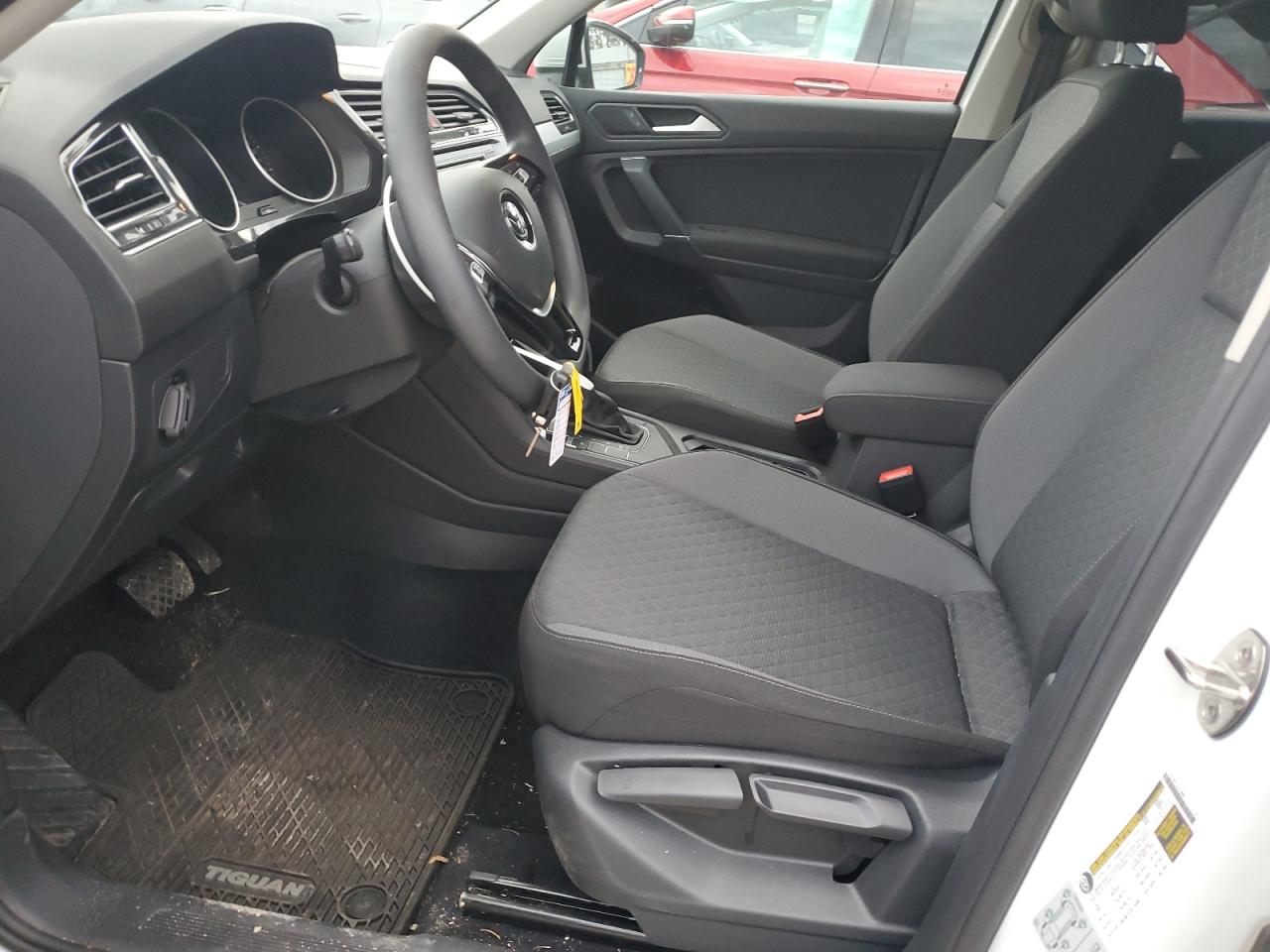 2020 Volkswagen Tiguan - Image 7