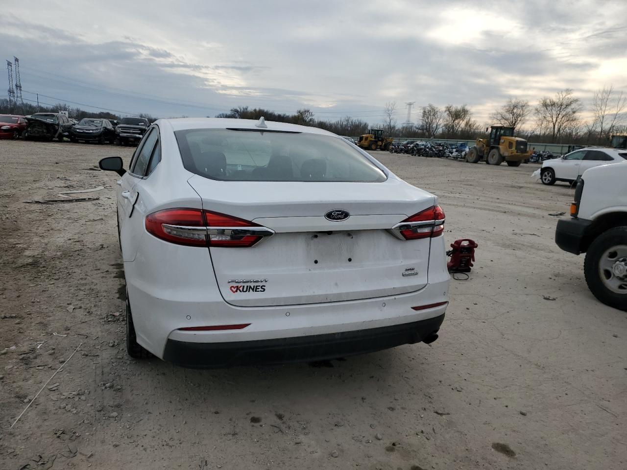 2020 Ford Fusion - Image 6