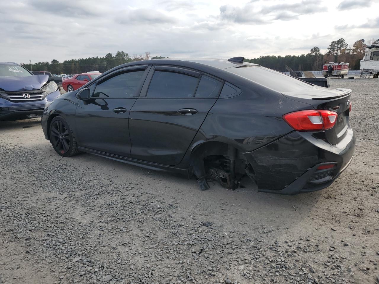 2018 Chevrolet Cruze - Image 2
