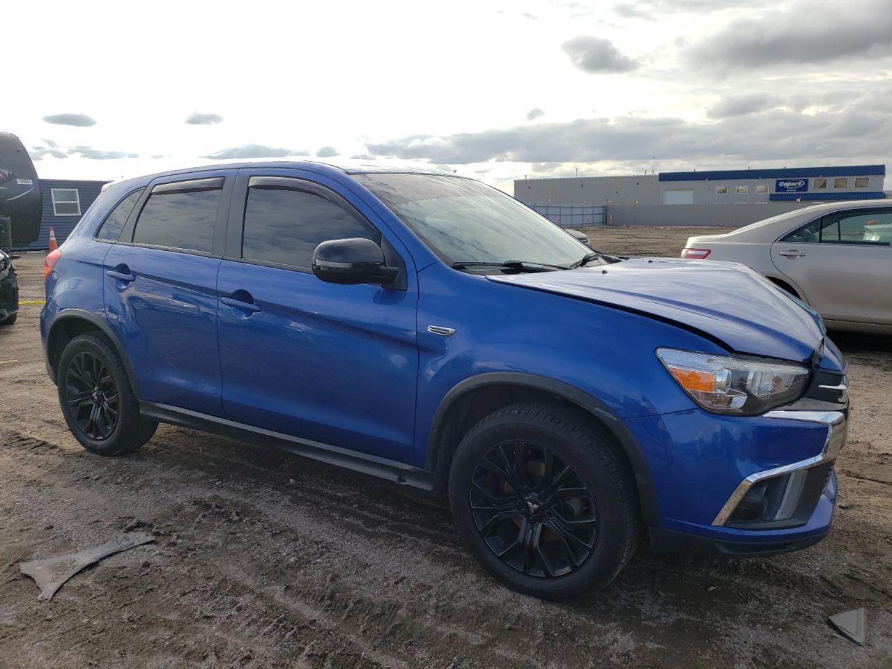 2018 Mitsubishi Outlander - Image 4