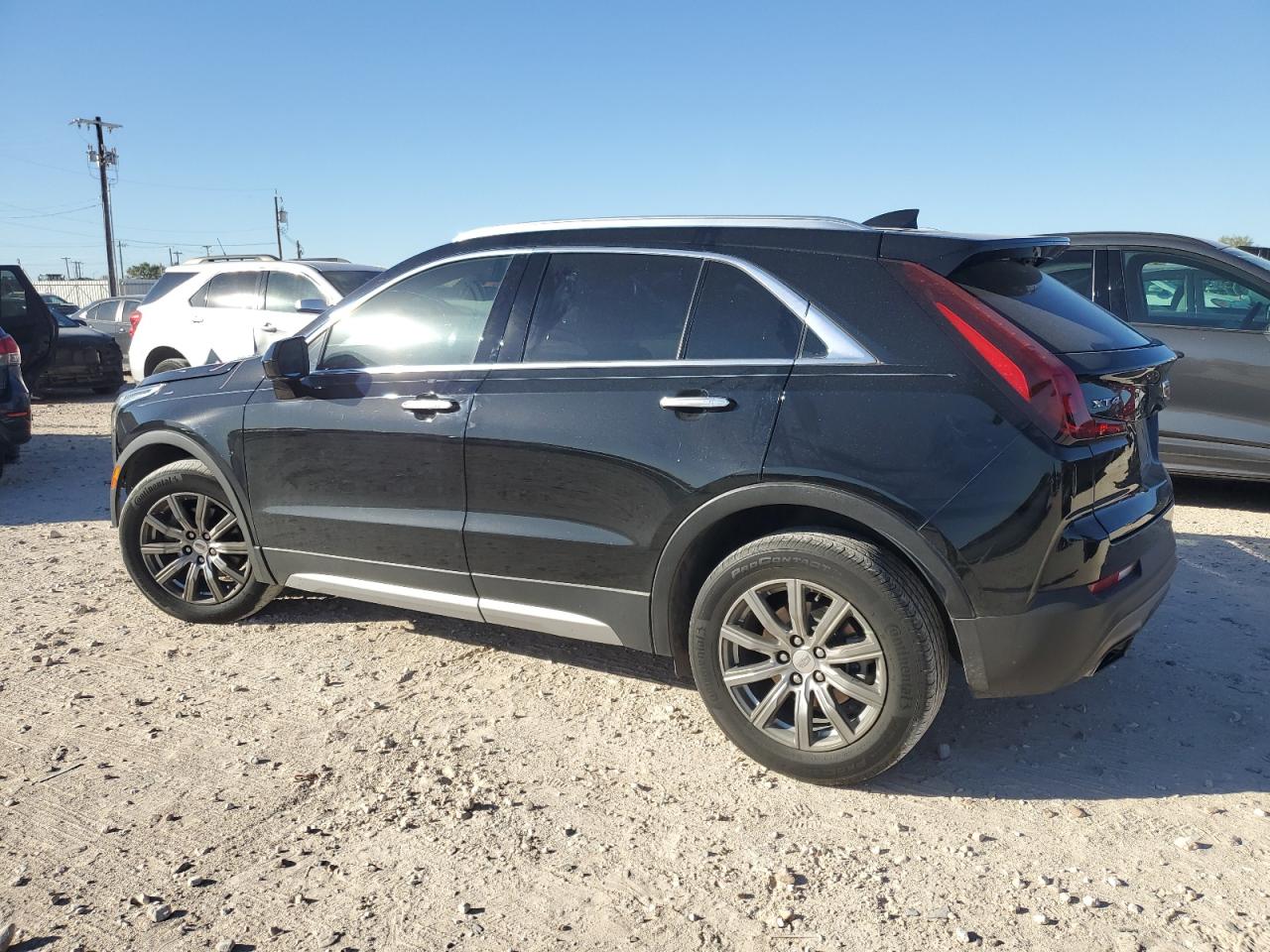 VIN 1GYFZCR44KF204883 2019 CADILLAC XT4 no.2