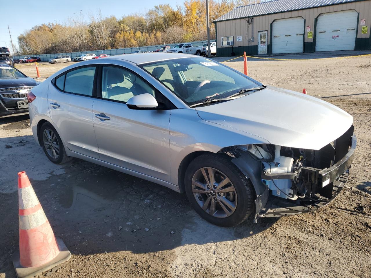 2017 Hyundai Elantra - Image 4
