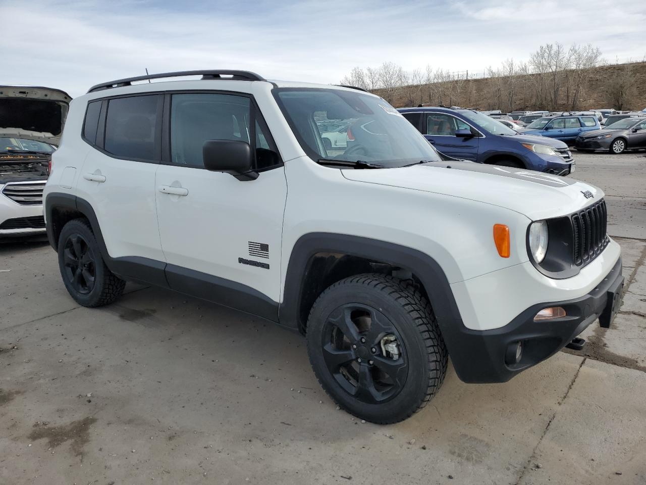 VIN ZACNJDAB8MPN08238 2021 JEEP RENEGADE no.4