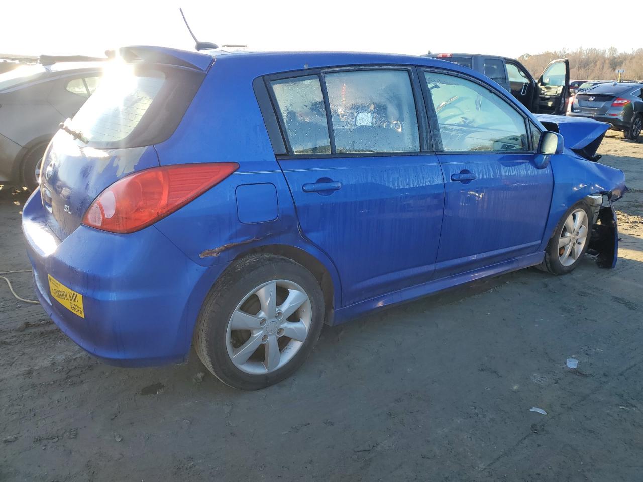 2011 Nissan Versa - Image 3