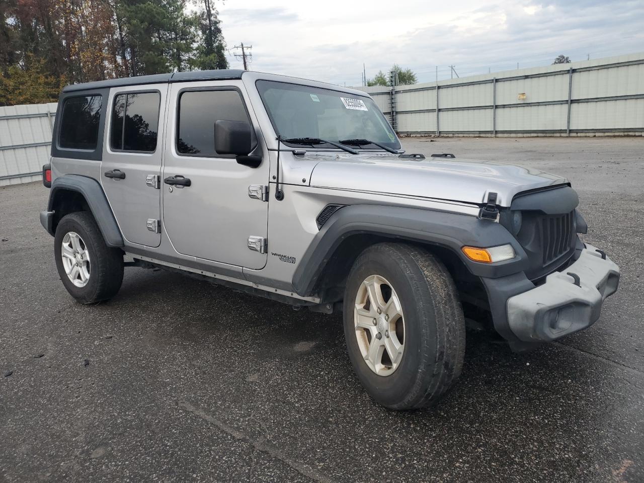 2018 Jeep Wrangler - Image 4