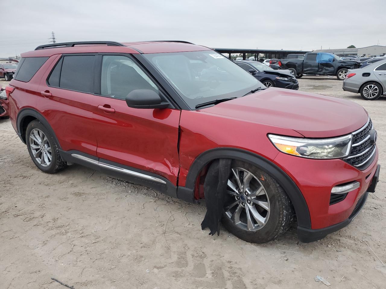 2023 Ford Explorer - Image 4