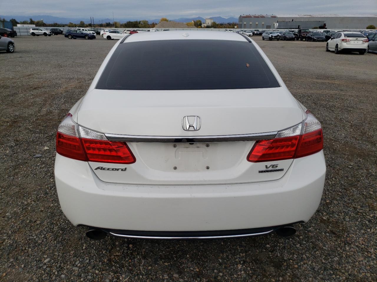 2015 Honda Accord Touring VIN: 1HGCR3F94FA038085 Lot: 80690774