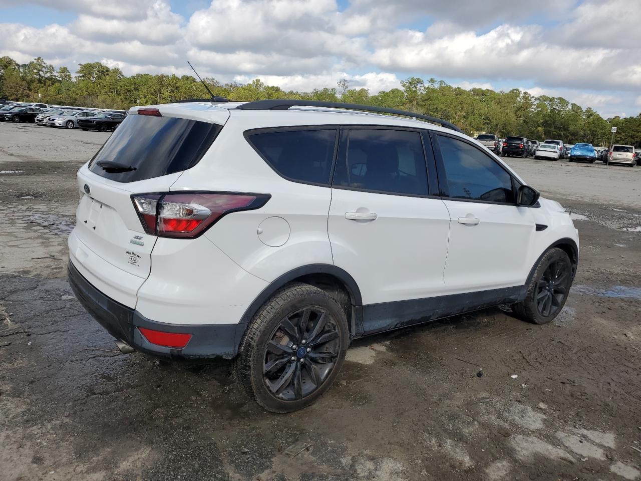 2017 Ford Escape - Image 3