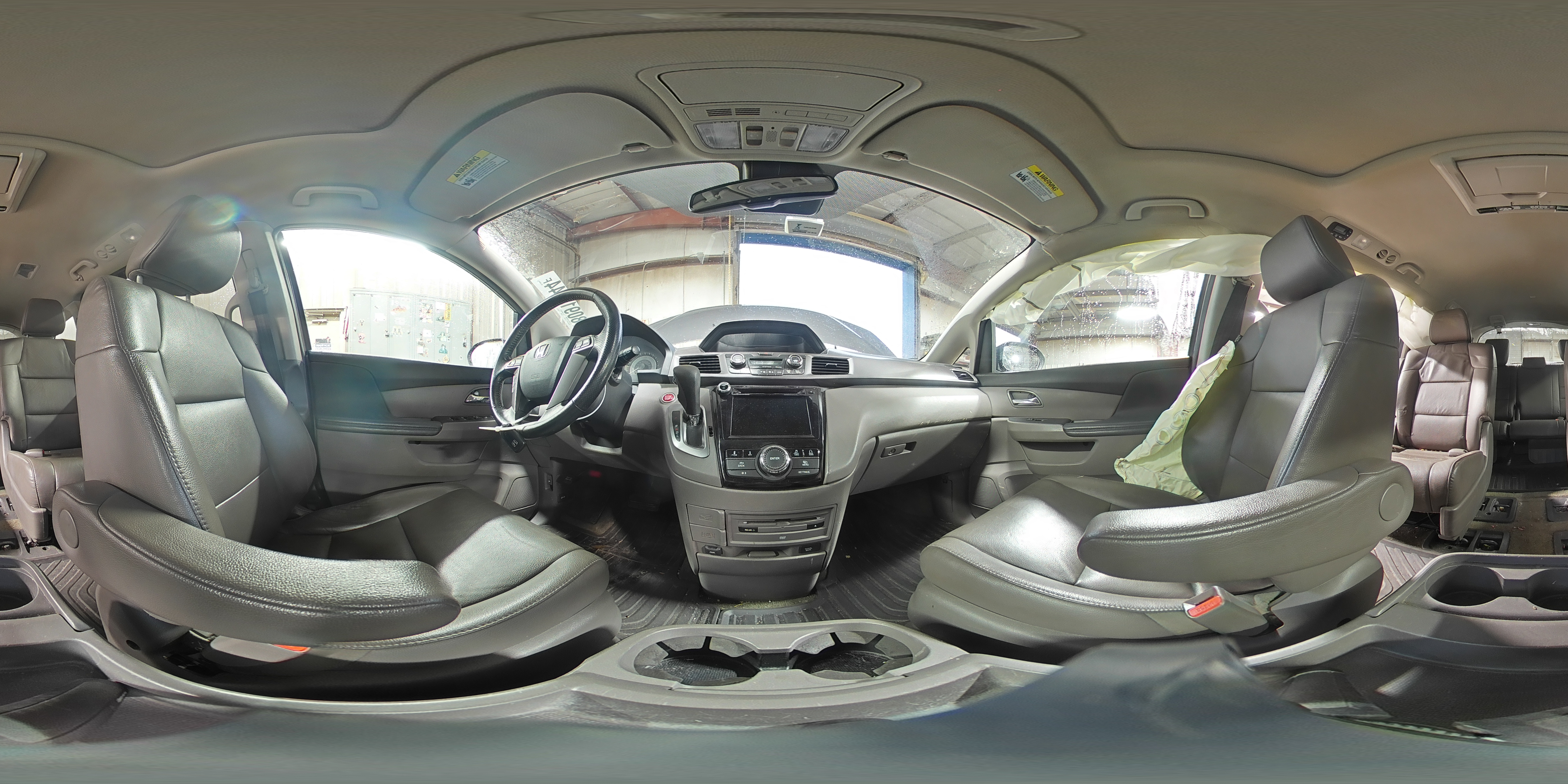 2015 Honda Odyssey - Image 15